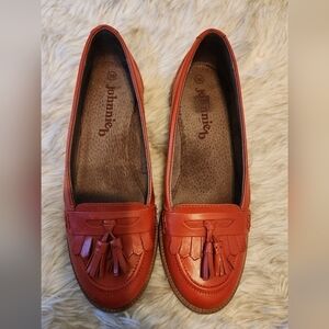 JOHNNIEB Loafers